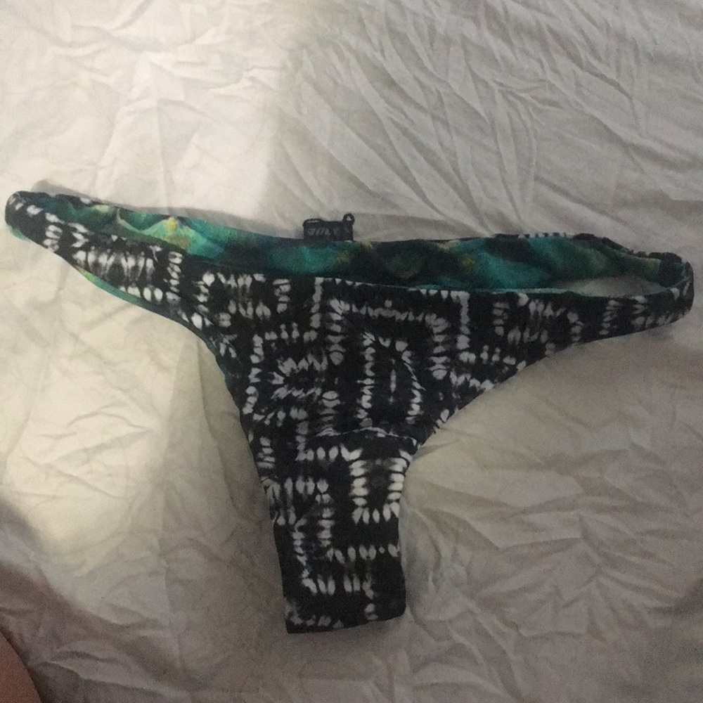 Reversible jolyn bottoms